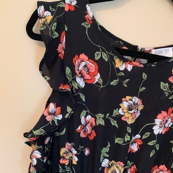 Sienna Sky Black Floral Romper - Picture 3 of 4